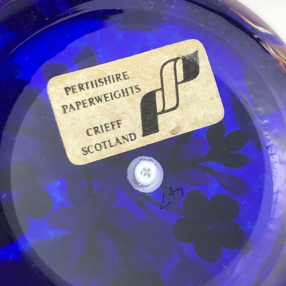 Perthshire 1999E Bouquet on Blue Lampwork Clematis Flower Faceted Paperweight - Picture 5 of 13